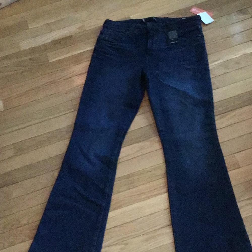 NWT woman dark denim bootcut KUT jeans